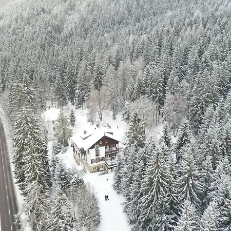 Pensión Maerchenland 3*